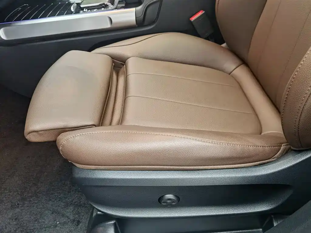Mercedes-Benz GLB 2023 — фото 20