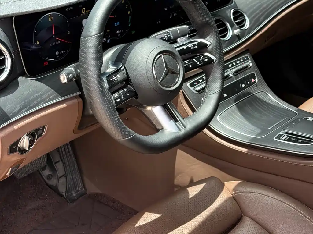 Mercedes-Benz E-Class New Energy 2023 — фото 12