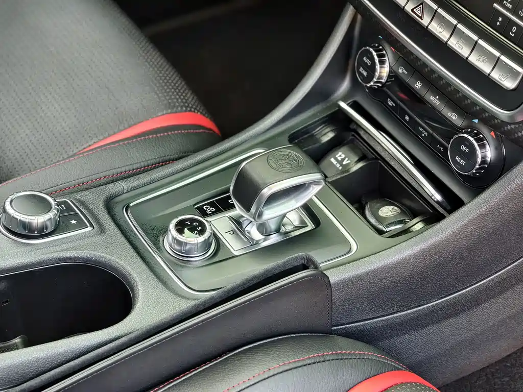 Mercedes-Benz A-Class AMG 2018 — фото 18