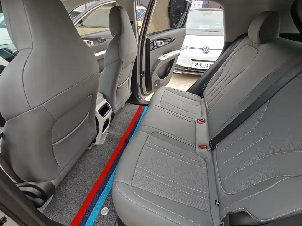 Geely Galaxy Starwish 2026 — фото 13