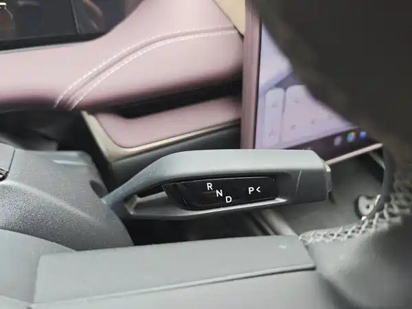 Xiaomi SU7 2025