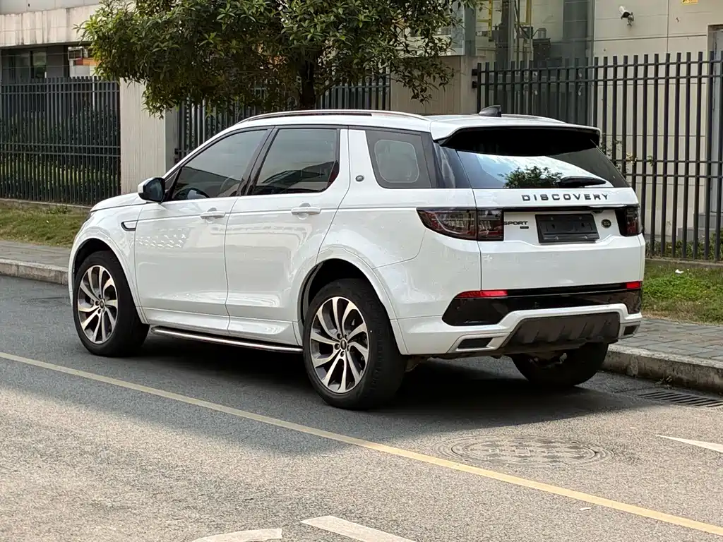 Land Rover Discovery Sport 2022 — фото 15