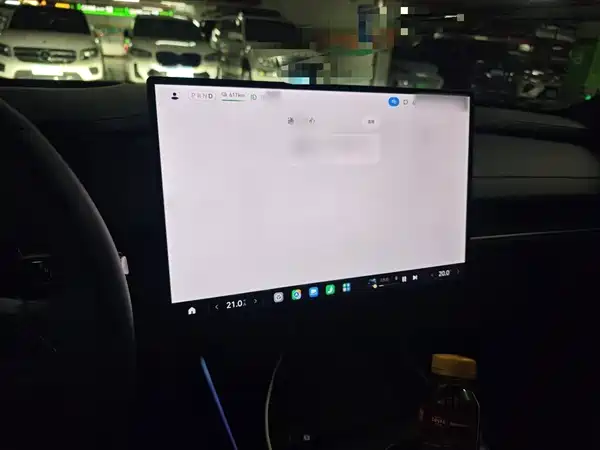 Xiaomi SU7 2024