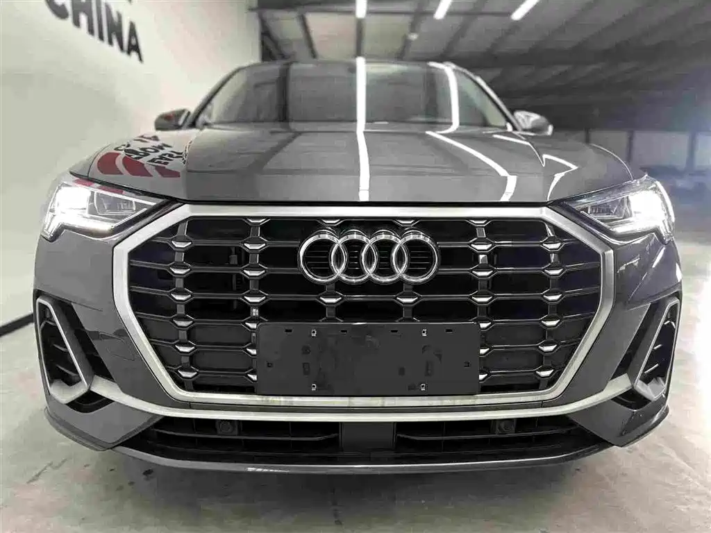Audi Q3 2023 — фото 9