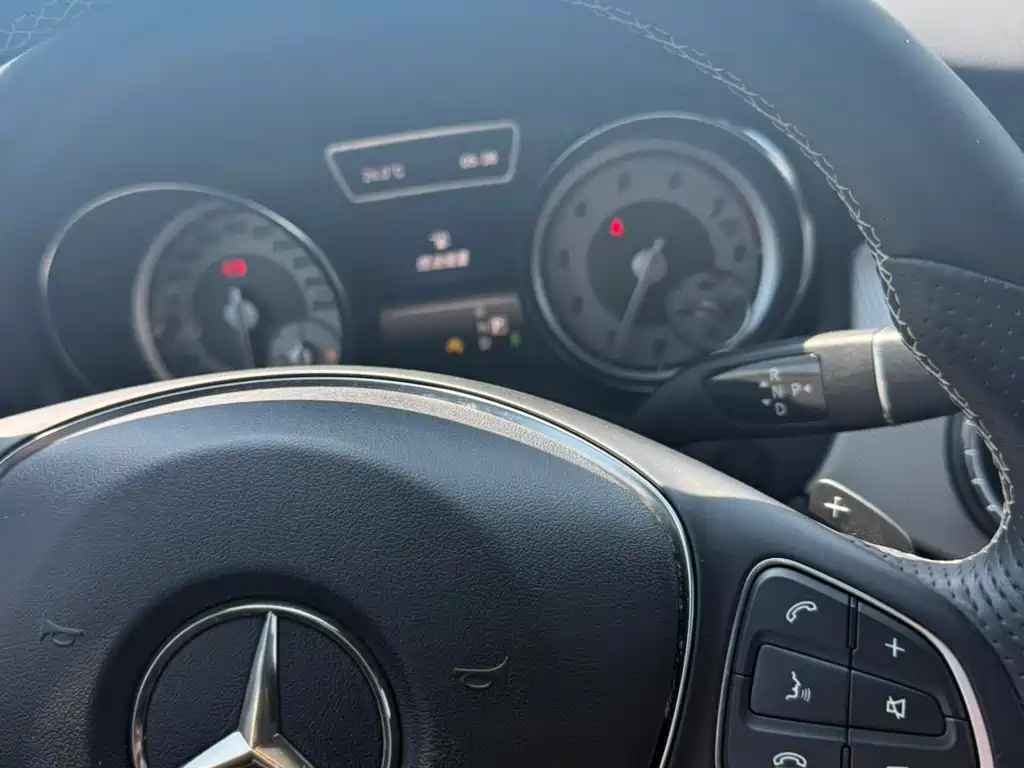 Mercedes-Benz CLA 2015 — фото 8