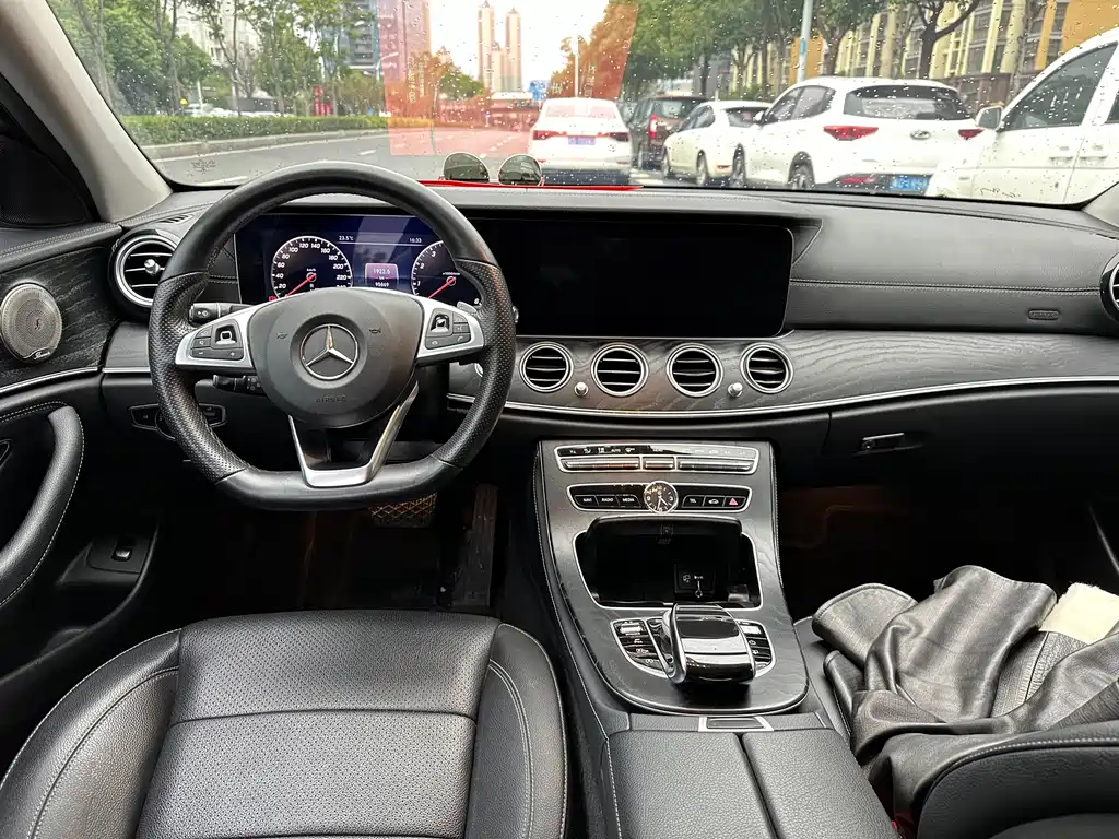 Mercedes-Benz E-Class 2018 — фото 6