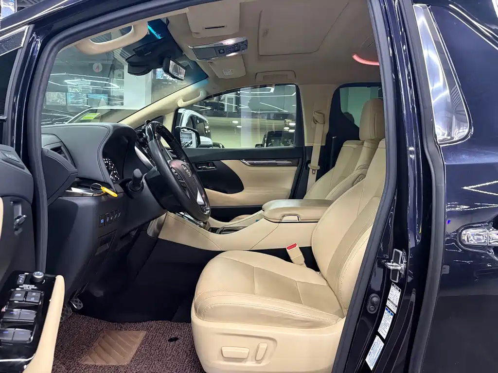 Toyota Vellfire 2021