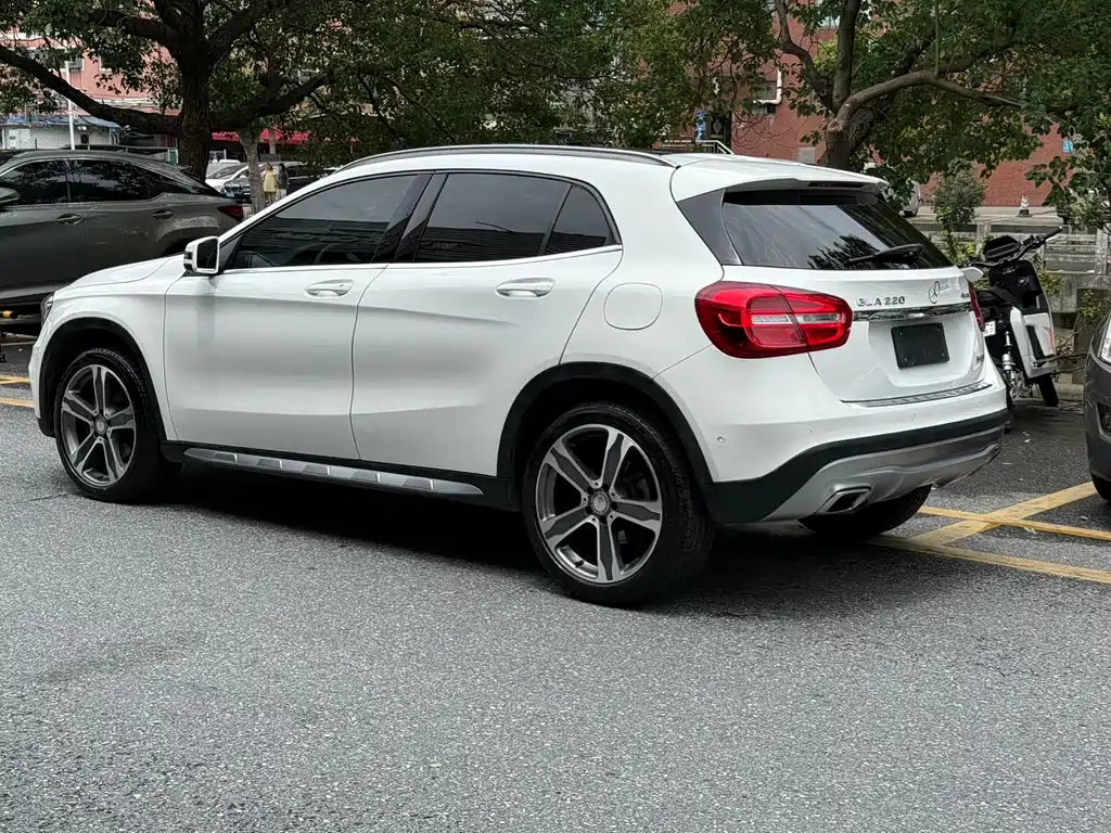 Mercedes-Benz GLA 2016 — фото 6