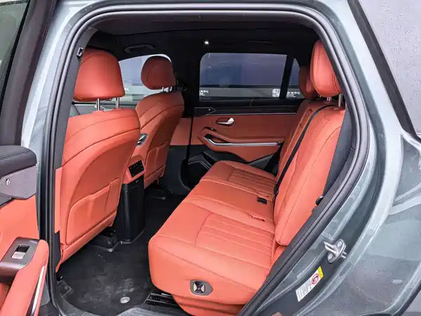 BYD Tang L 2025