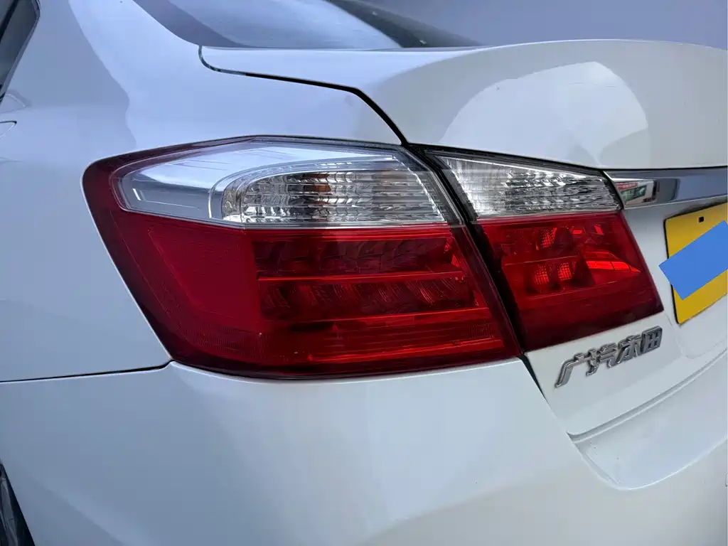 Honda Accord 2014 — фото 10