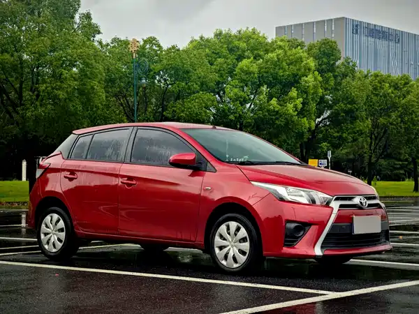 Toyota Yaris L 2016