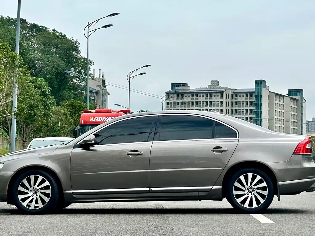 Volvo S80L 2015 — фото 7