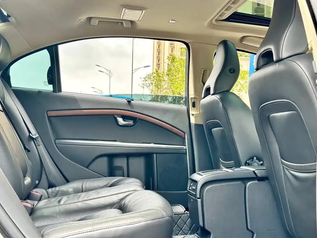 Volvo S80L 2015 — фото 31