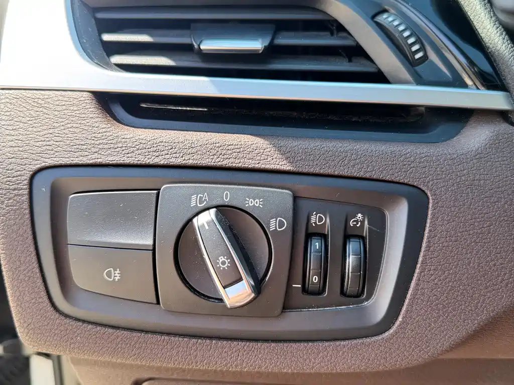 BMW X1 2021 — фото 13