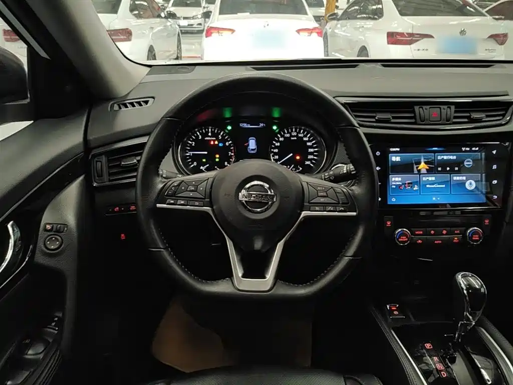 Nissan X-Trail 2020 — фото 11