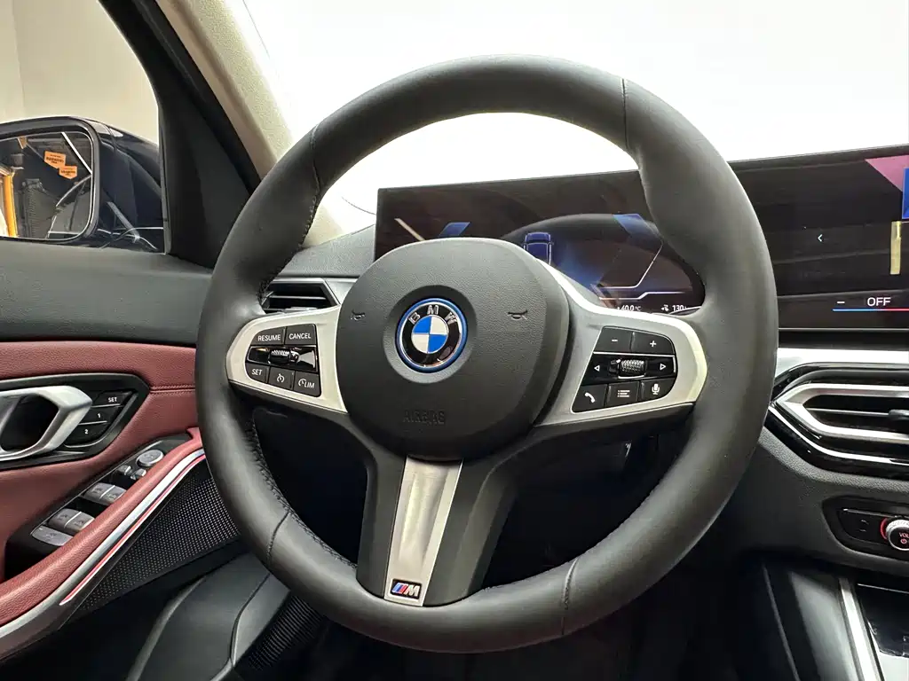 BMW i3 2024 — фото 10