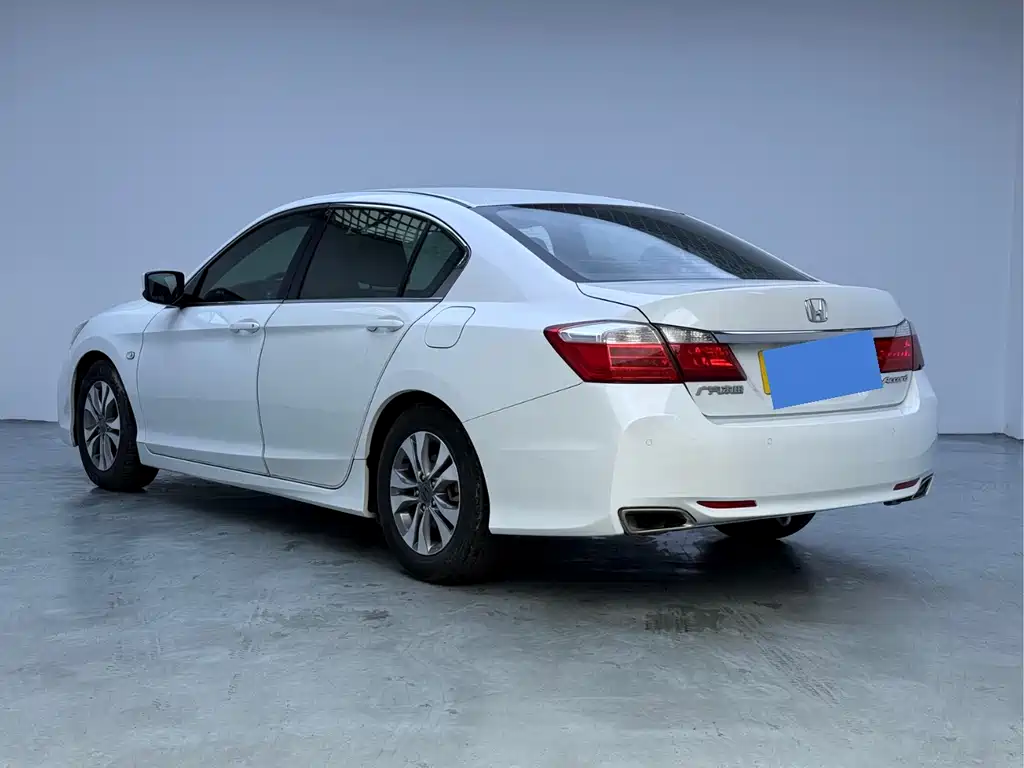 Honda Accord 2014 — фото 7