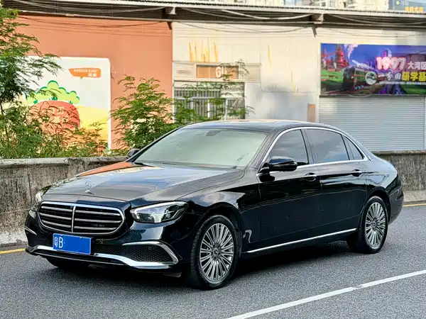 Mercedes-Benz E-Class 2022