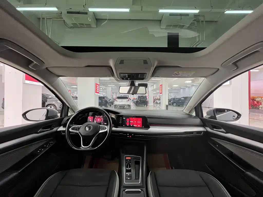 Volkswagen Golf 2021