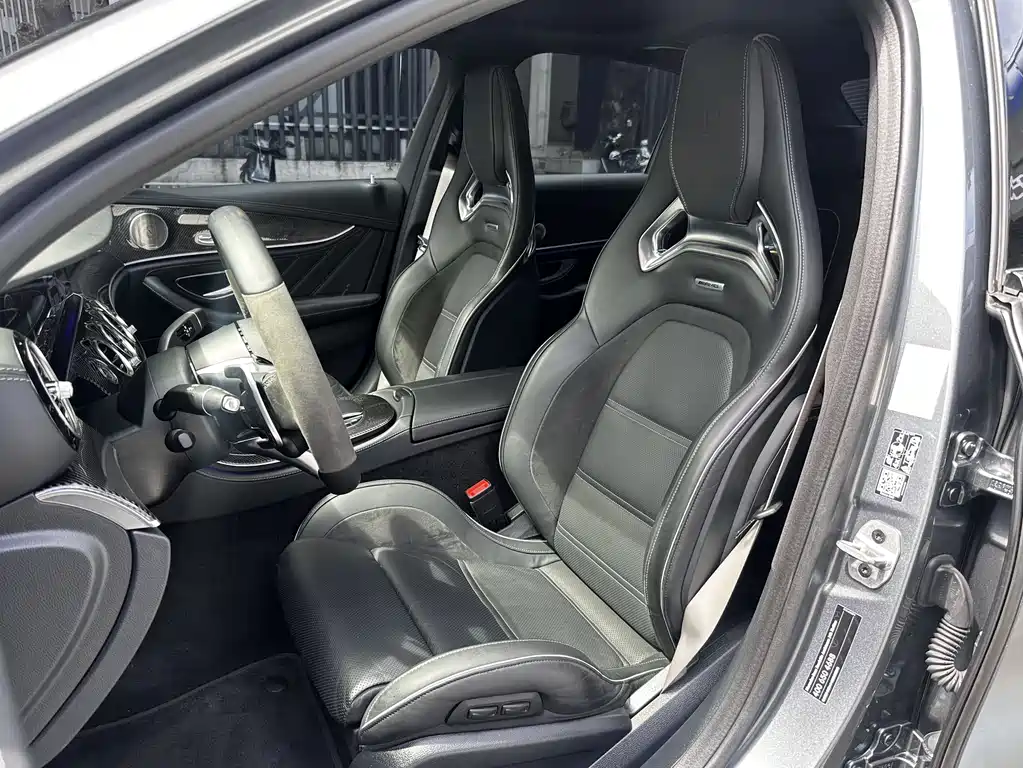 Mercedes-Benz E-Class AMG 2021 — фото 6
