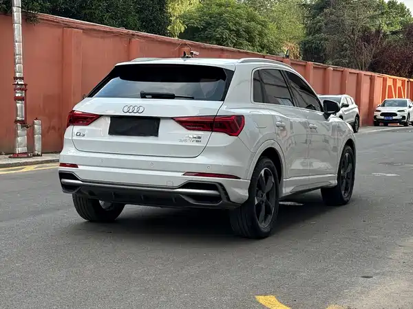 Audi Q3 2022