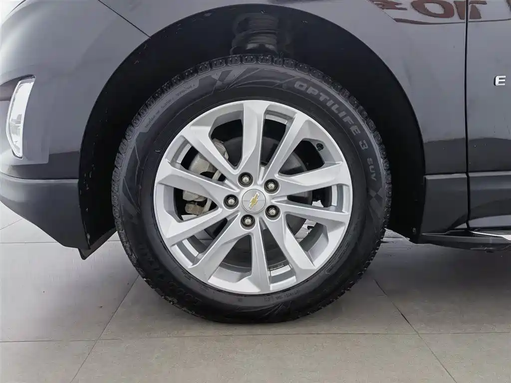 Chevrolet Equinox 2018 — фото 17