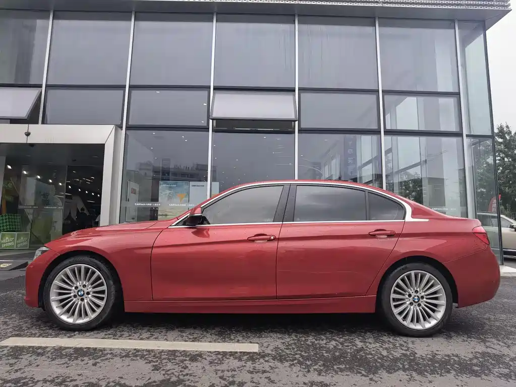 BMW 3 Series 2018 — фото 4