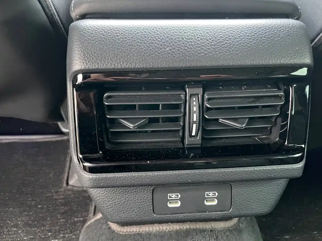 Honda Accord 2023 — фото 11