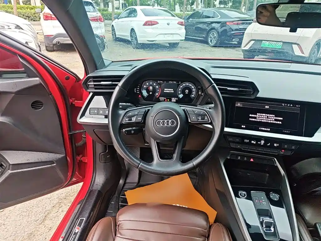 Audi A3 2023 — фото 11