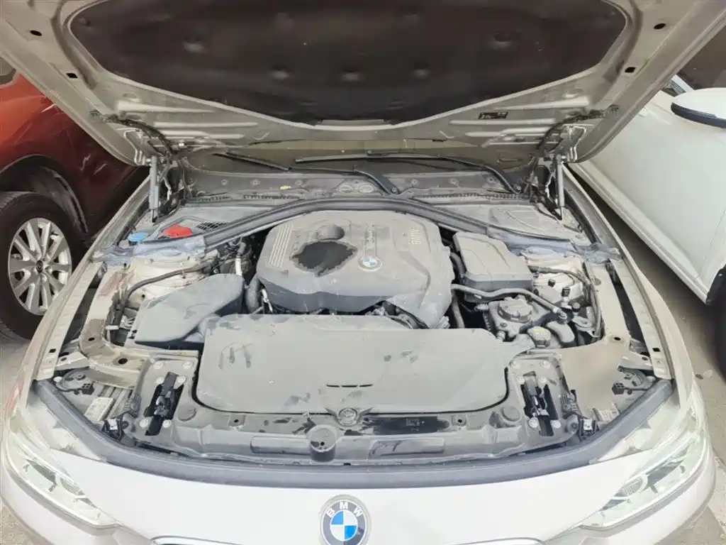 BMW 3 Series 2017 — фото 20