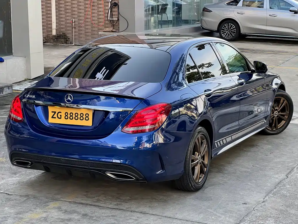 Mercedes-Benz C-Class 2018