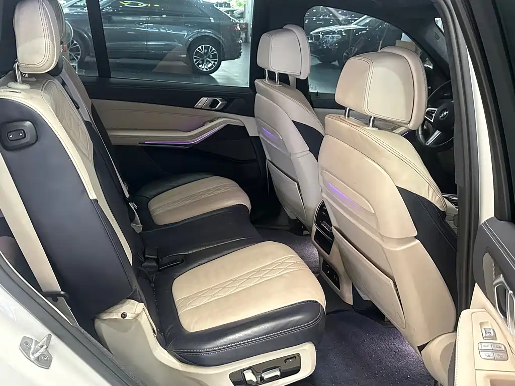 BMW X7 2020 — фото 10