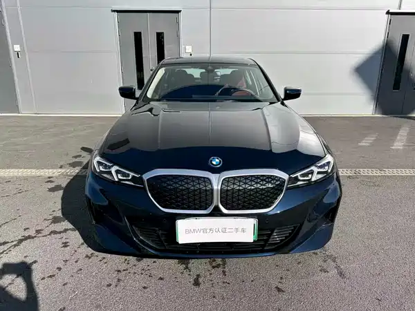 BMW i3 2025