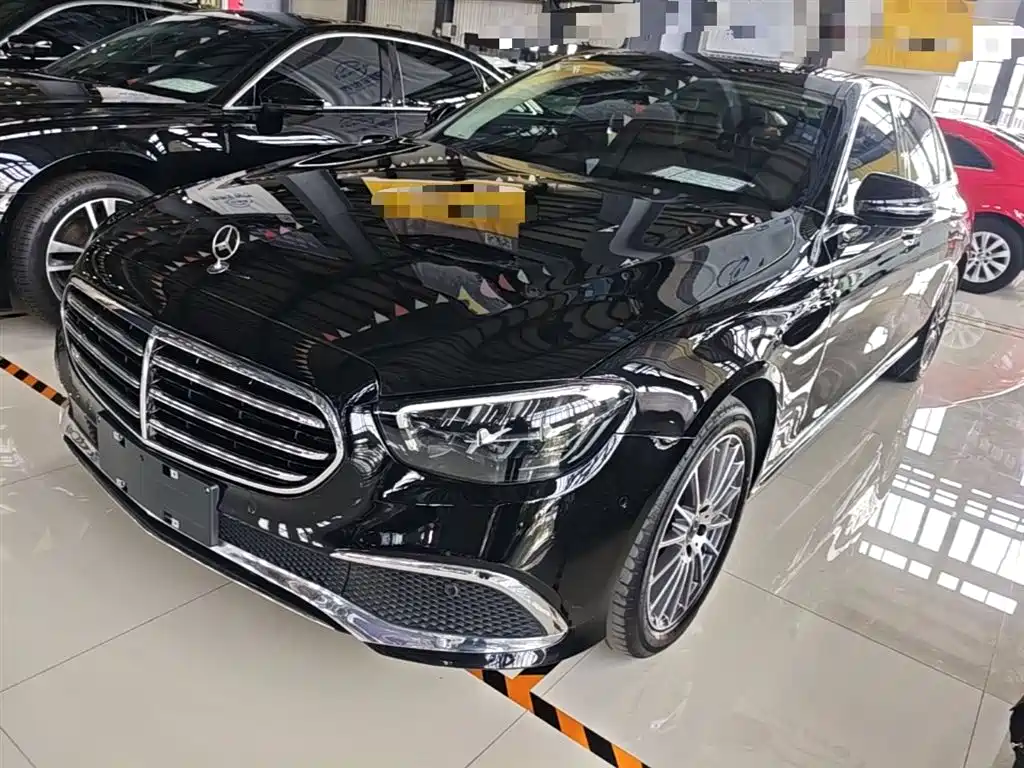 Mercedes-Benz E-Class 2022 — фото 1