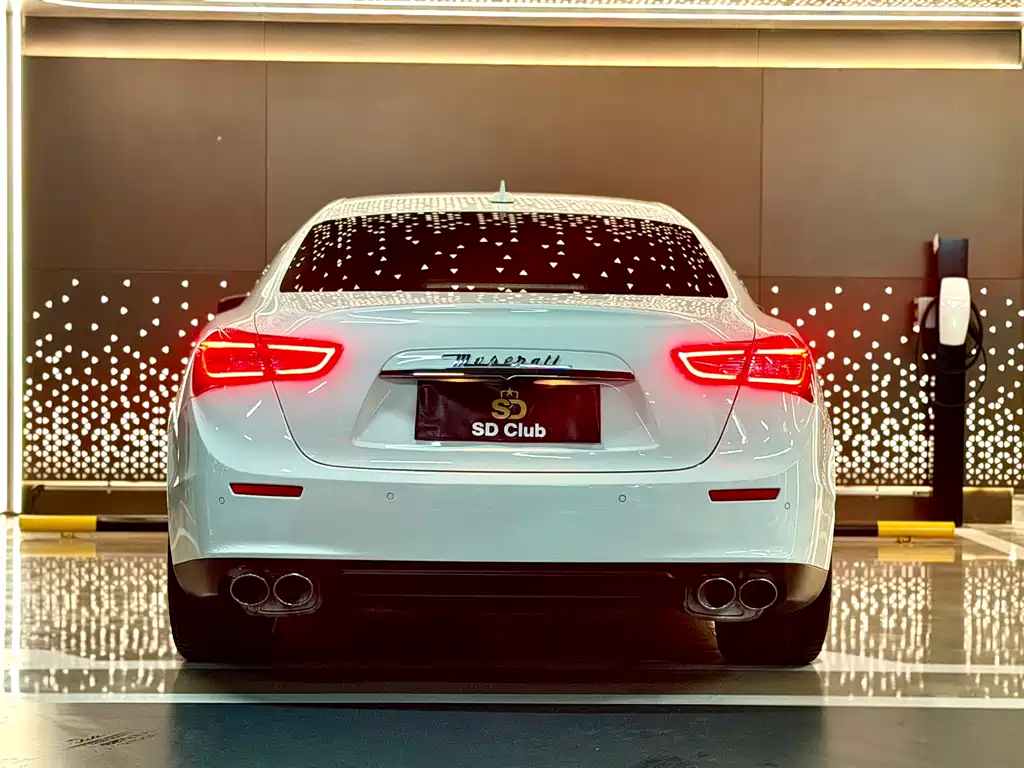 Maserati Ghibli 2017 — фото 5