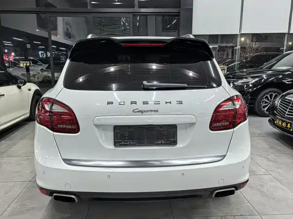 Porsche Cayenne 2011