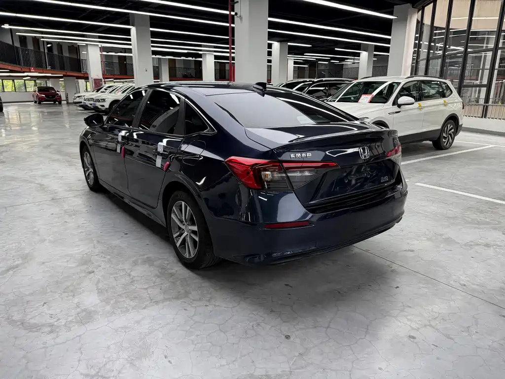 Honda Civic 2023 — фото 13