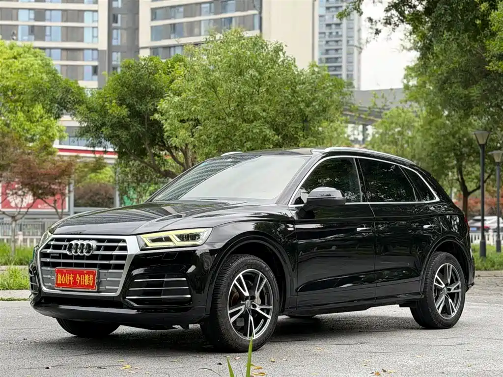 Audi Q5L 2019 — фото 3