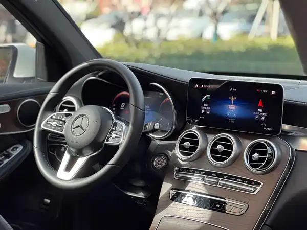 Mercedes-Benz GLC 2020