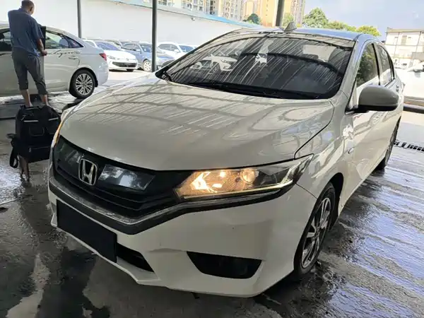Honda Greiz 2019