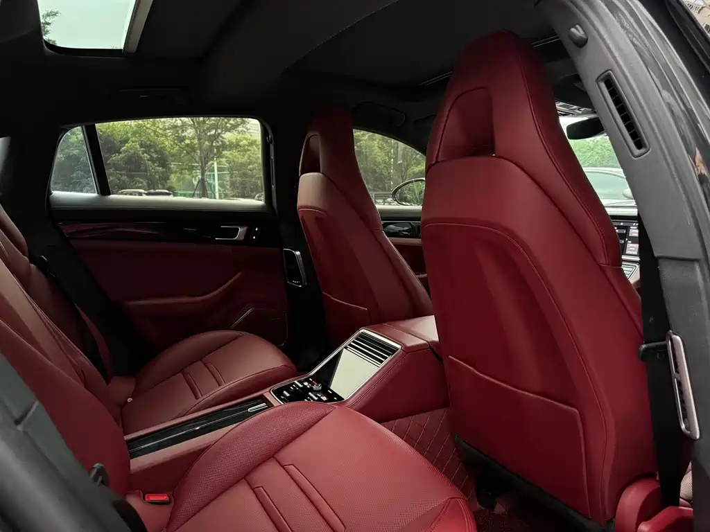 Porsche Panamera 2019 — фото 16