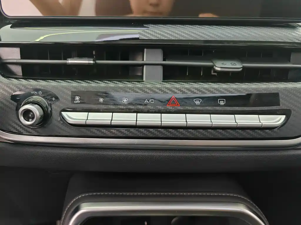 Haval H6 2023 — фото 12