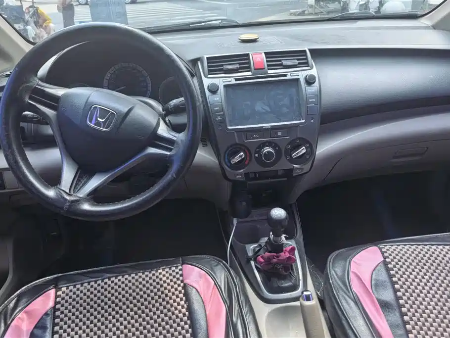 Honda City Classic 2014 — фото 12