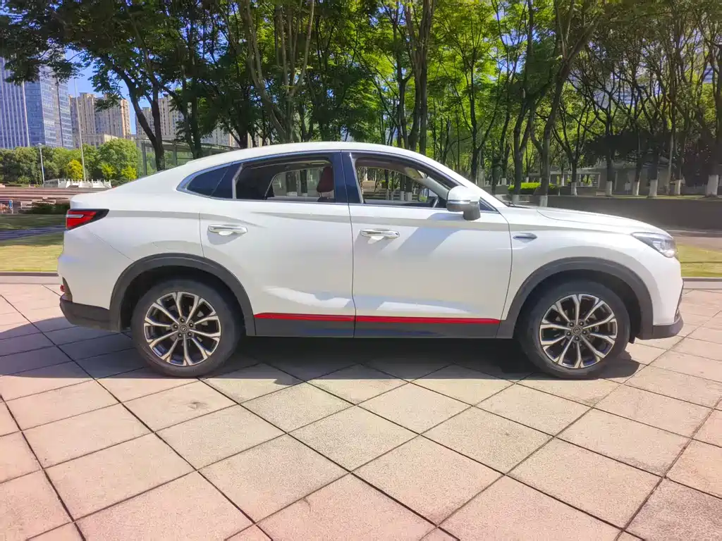 Changan CS85 COUPE 2021 — фото 11