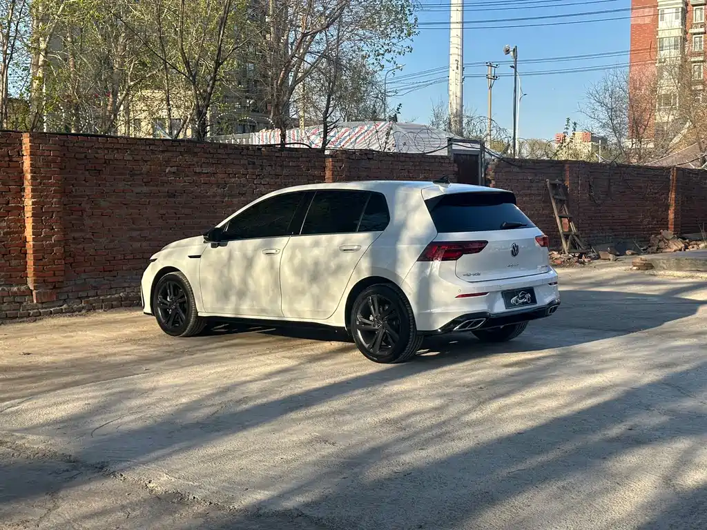 Volkswagen Golf 2023