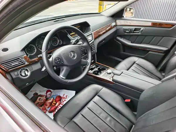 Mercedes-Benz E-Class 2012