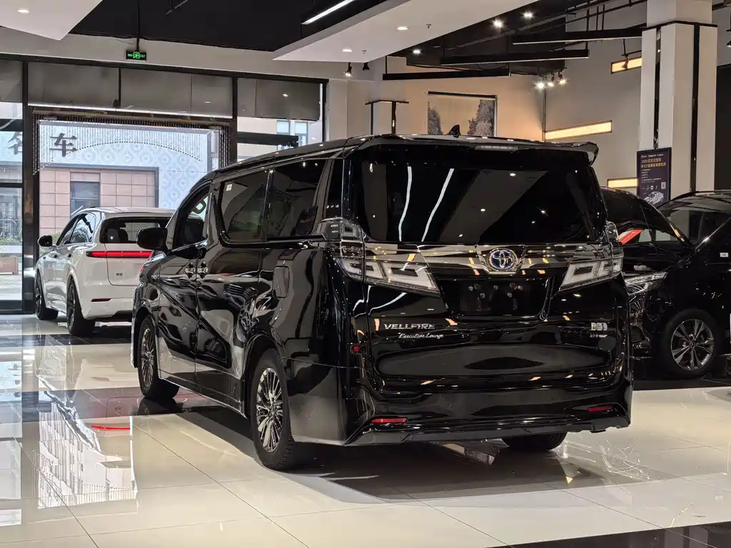 Toyota Vellfire 2021