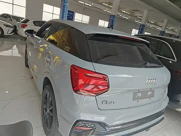 Audi Q2L 2022