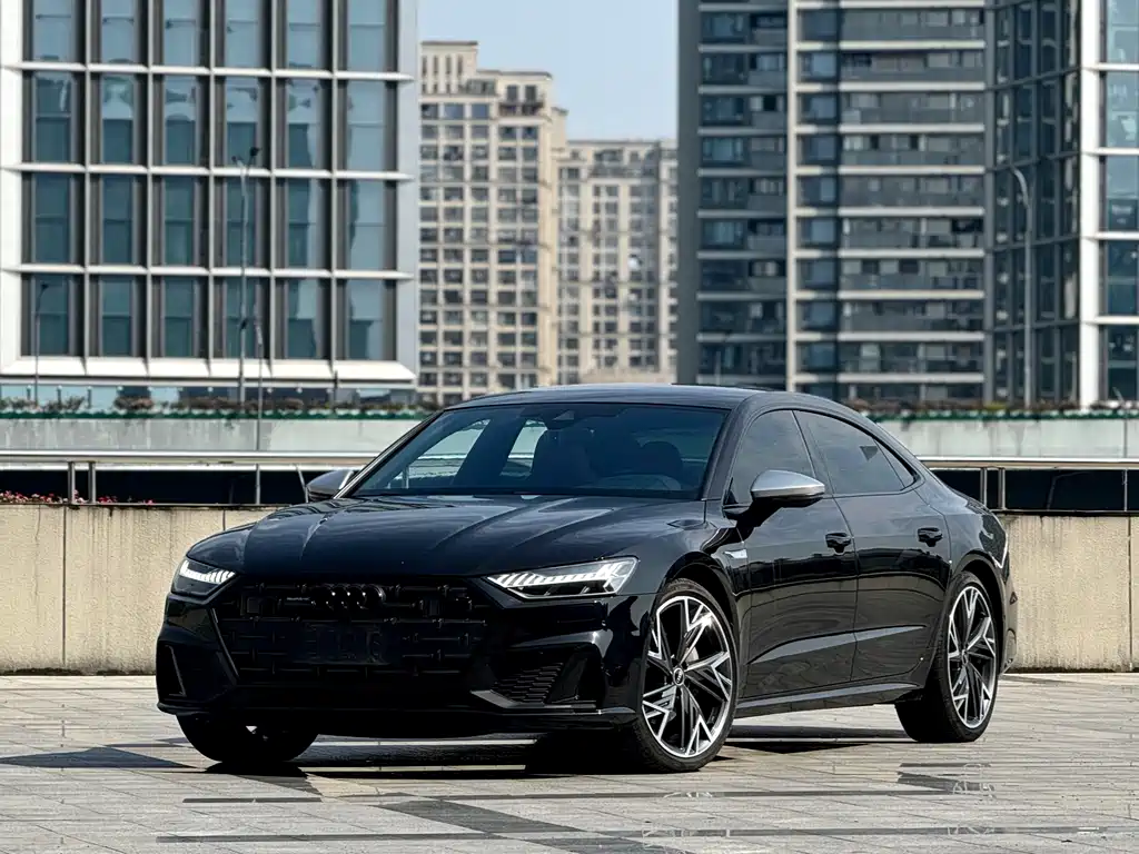 Audi A7L 2023 — фото 1