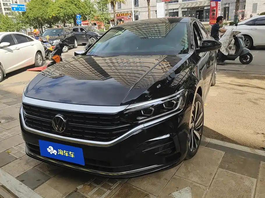 Volkswagen Passat 2022